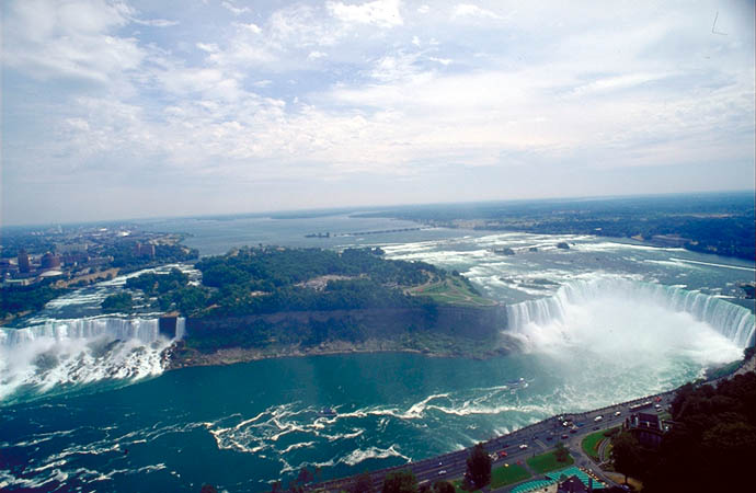 Datei:Niagarafälle.jpg