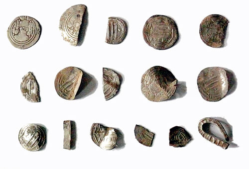 Arabische Münzen.jpg