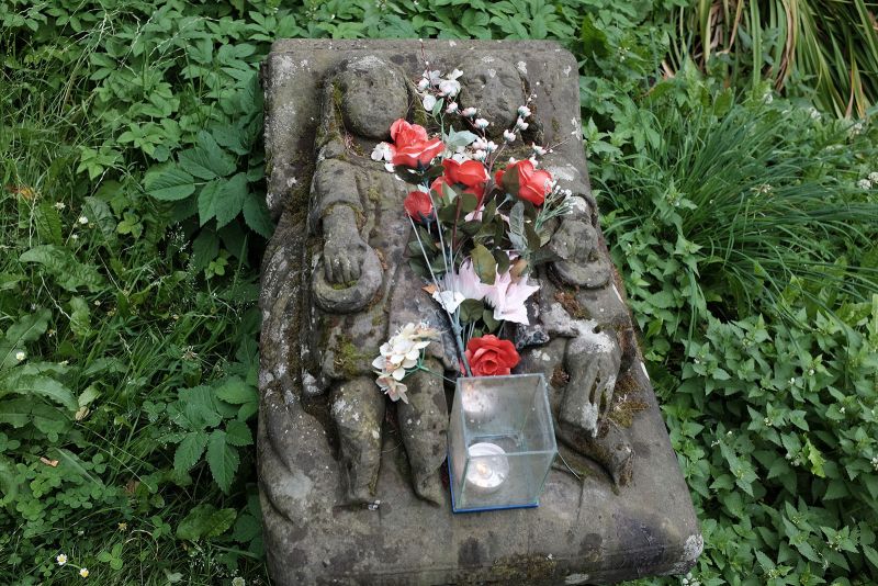 Datei:Kindergrab 01.jpg