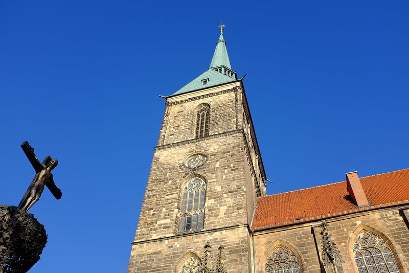Datei:St.-Andreas-Kirche Hildesheim.jpg