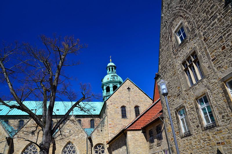 Datei:Mariendom Hildesheim (Detail).jpg
