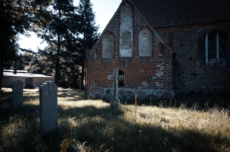 Datei:Friedhof Rügen 01.jpg