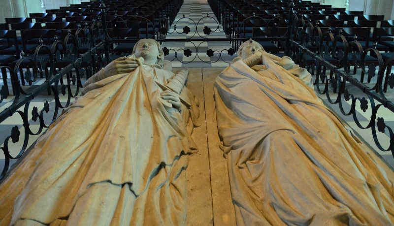 Datei:Grabmal Heinrich der Löwe.jpg