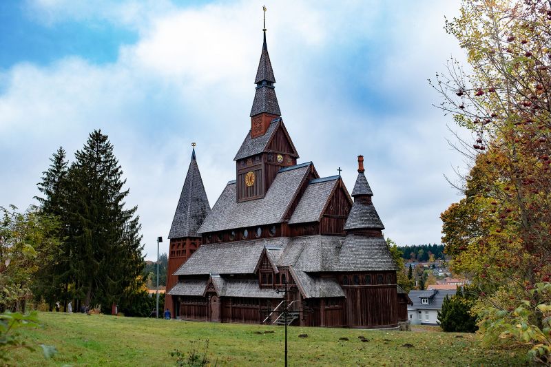 Datei:Gustav-Adolf-Stabkirche (Hahnenklee).jpg